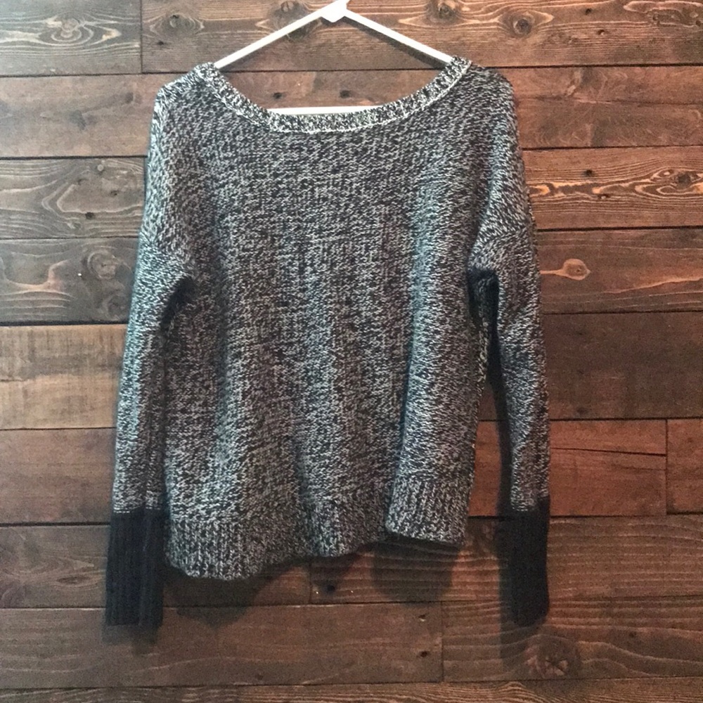 American Eagle Sweater View 3